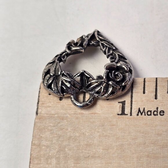 Vintage Silver Tone Heart Pendant Necklace Floral Rose Openwork Design 18inch - Picture 10 of 11